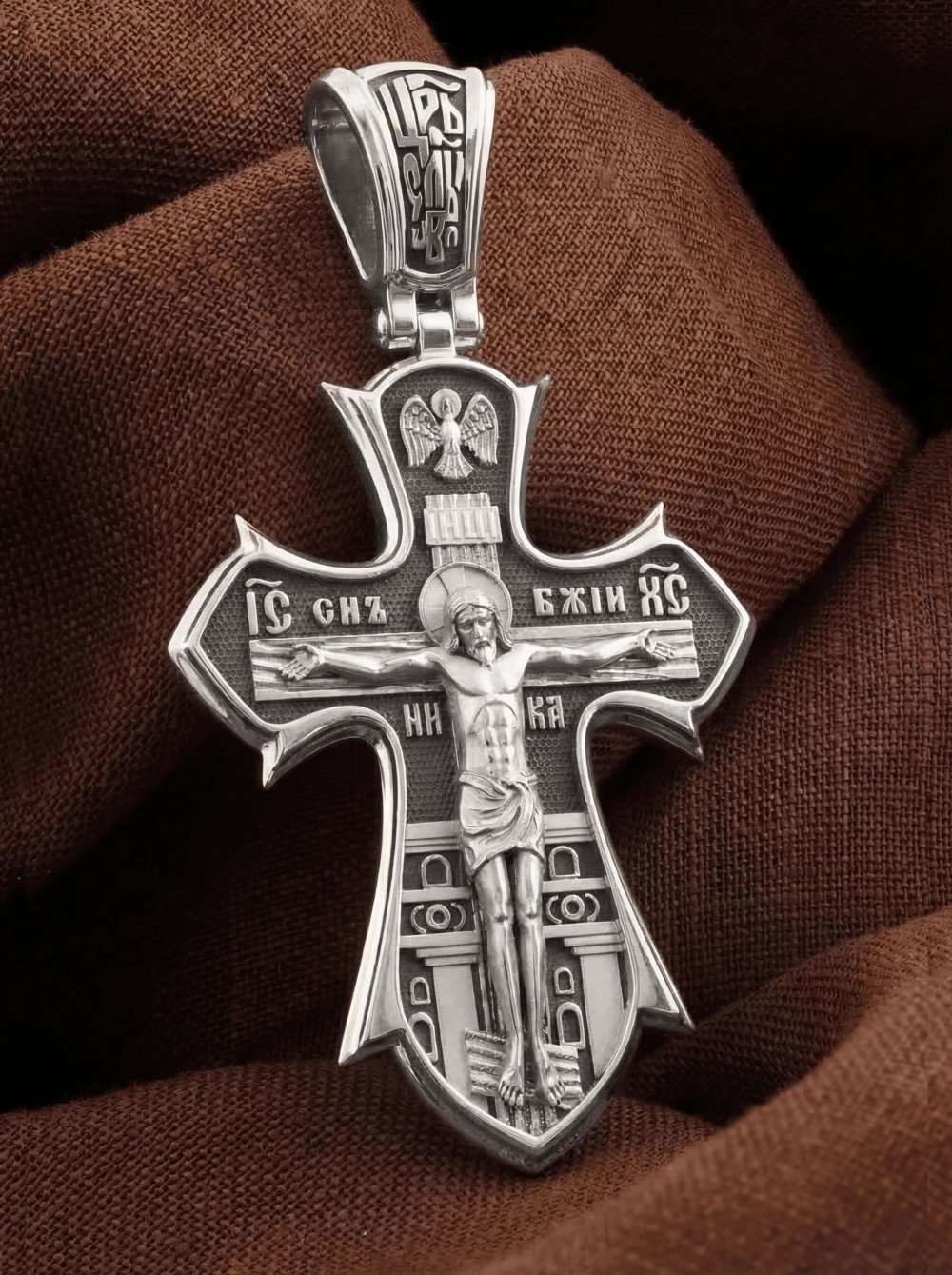 Крест из белого золота