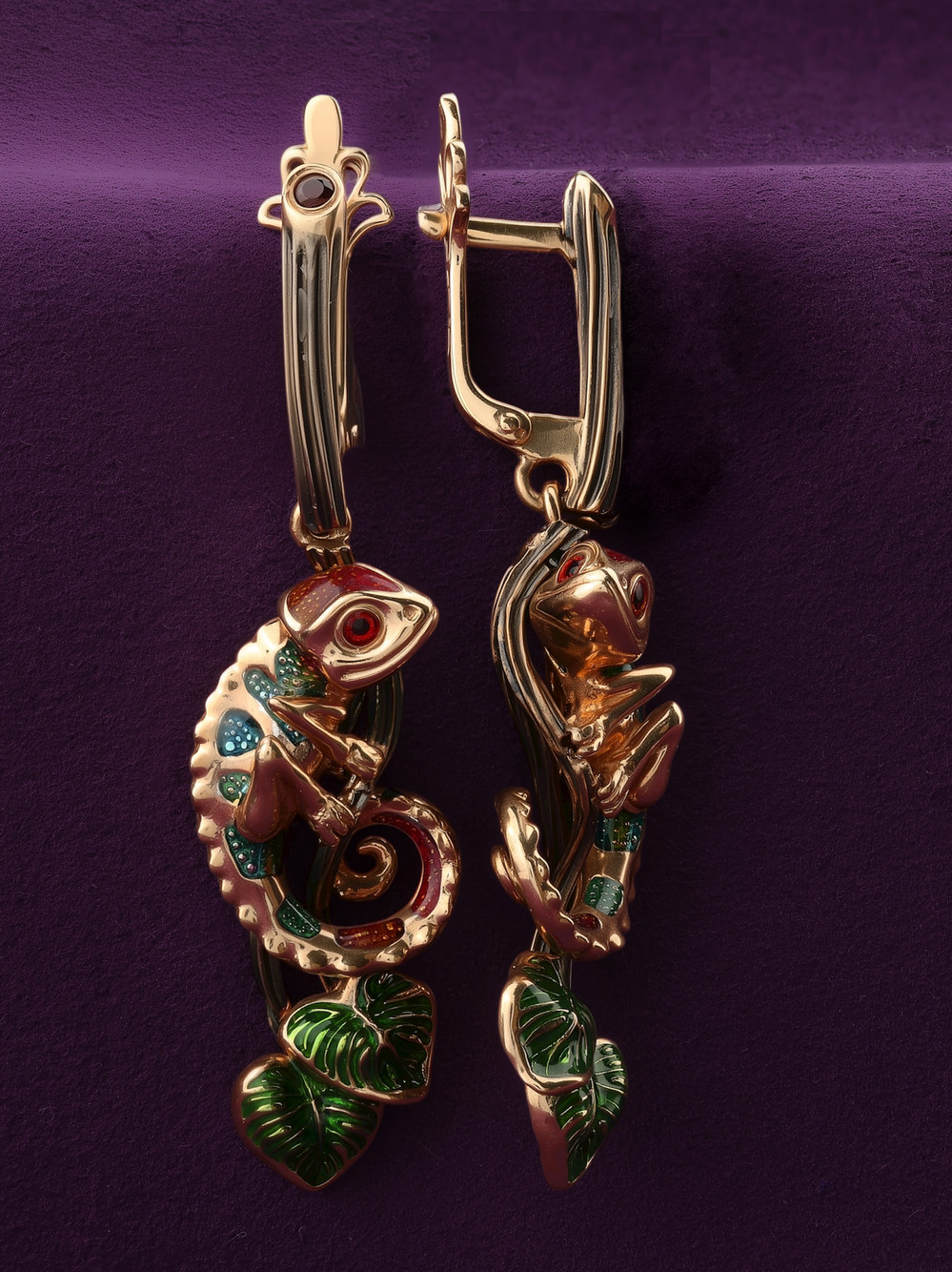 Серьги из золота c эмалью и гранатом