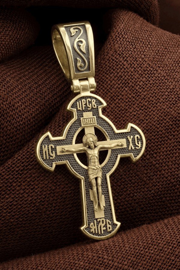 Крест из лимонного золота