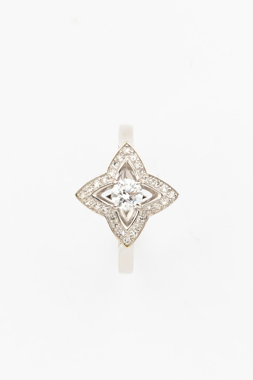 Кольцо из белого золота c бриллиантами