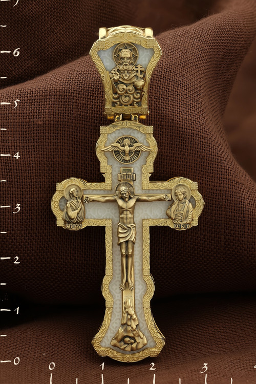 Крест из лимонного золота c бивнем мамонта