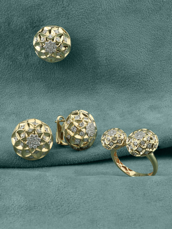 Серьги из лимонного золота c бриллиантами