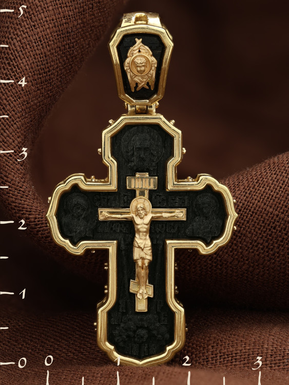 Крест из лимонного золота c эбеновым деревом