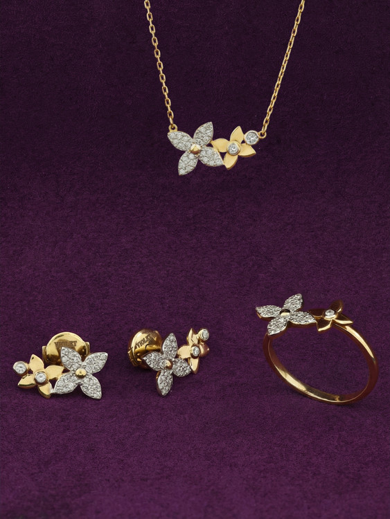 Серьги из лимонного золота c бриллиантами