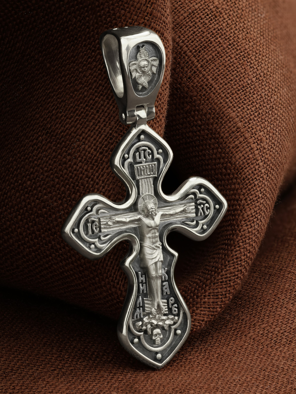 Крест из белого золота