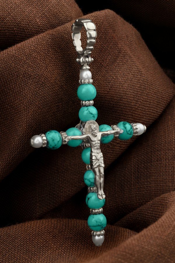 Крест из белого золота c жемчугом и бирюзой