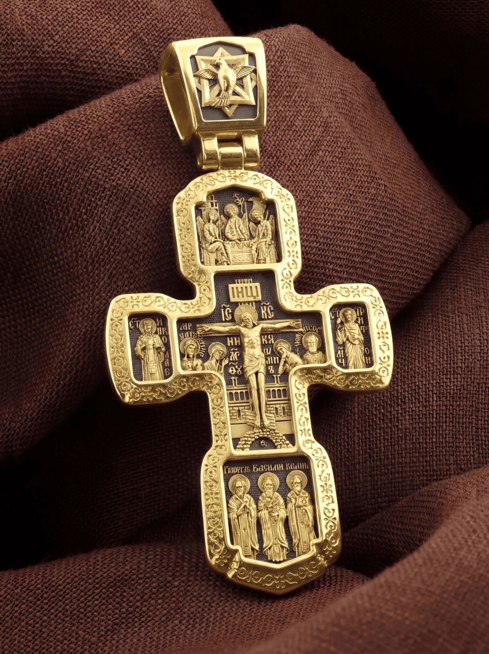 Крест из лимонного золота