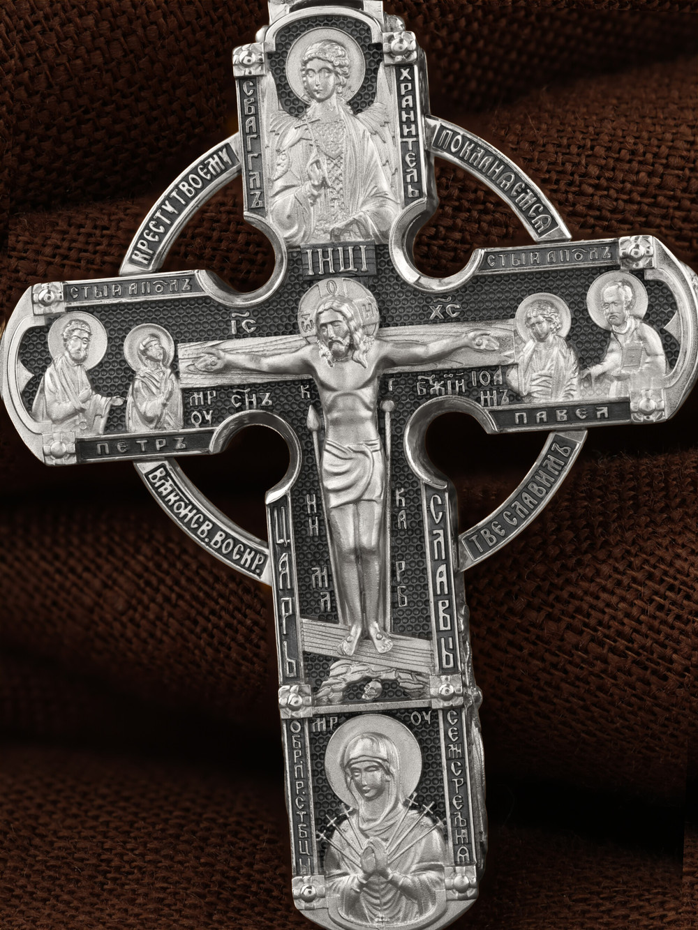 Крест из белого золота