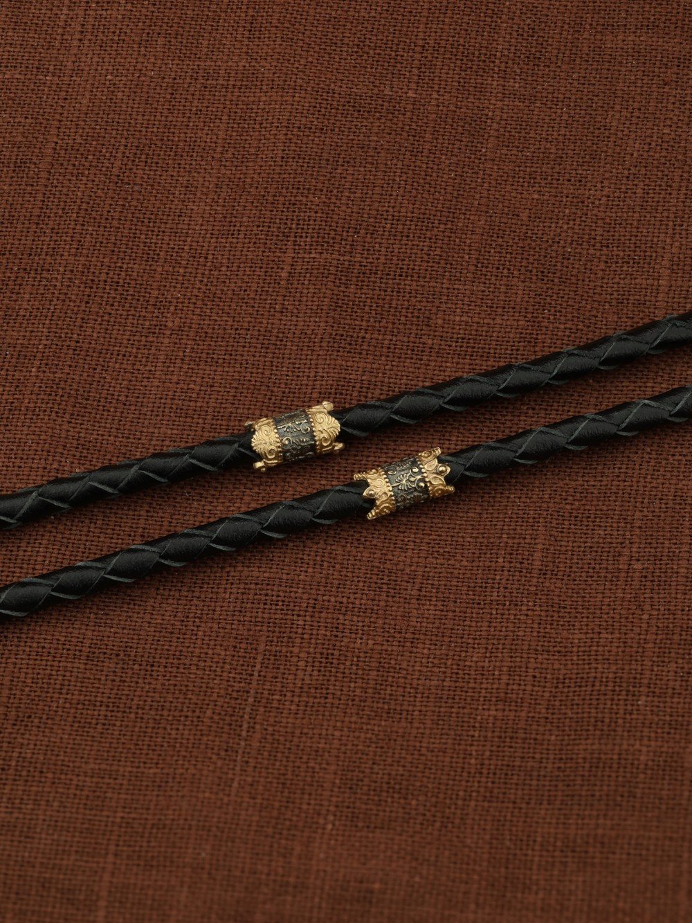 Гайтан из лимонного золота c кожаным шнурком