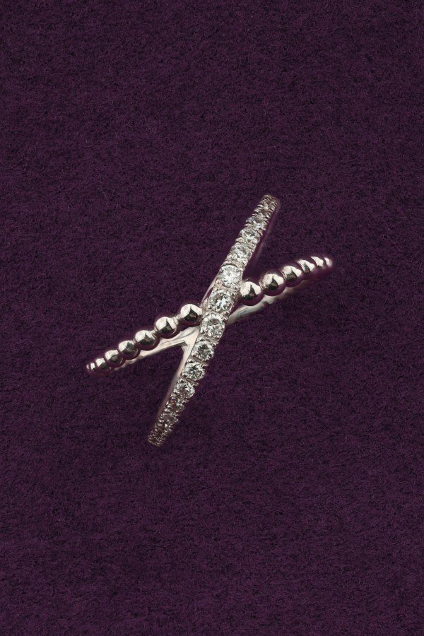 Кольцо из белого золота c бриллиантами