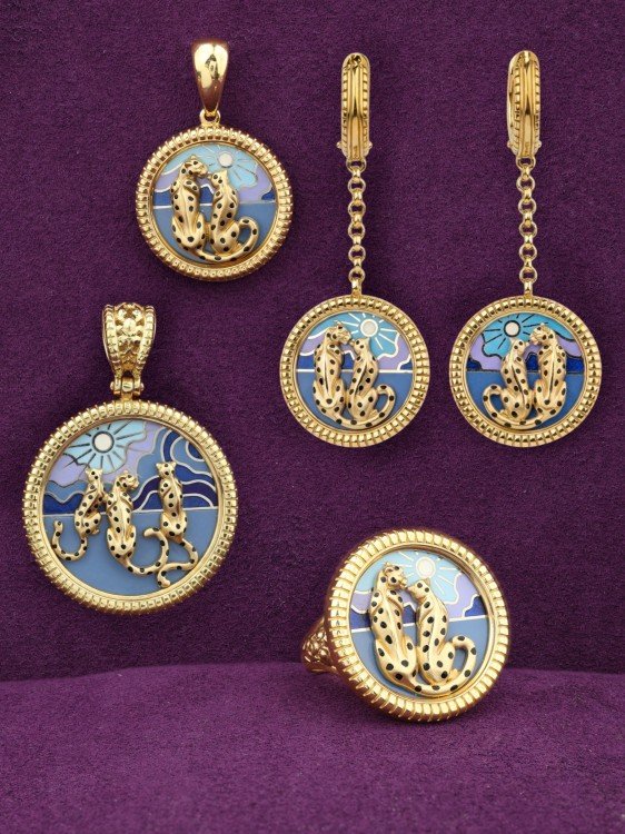 Кольцо из лимонного золота c эмалью