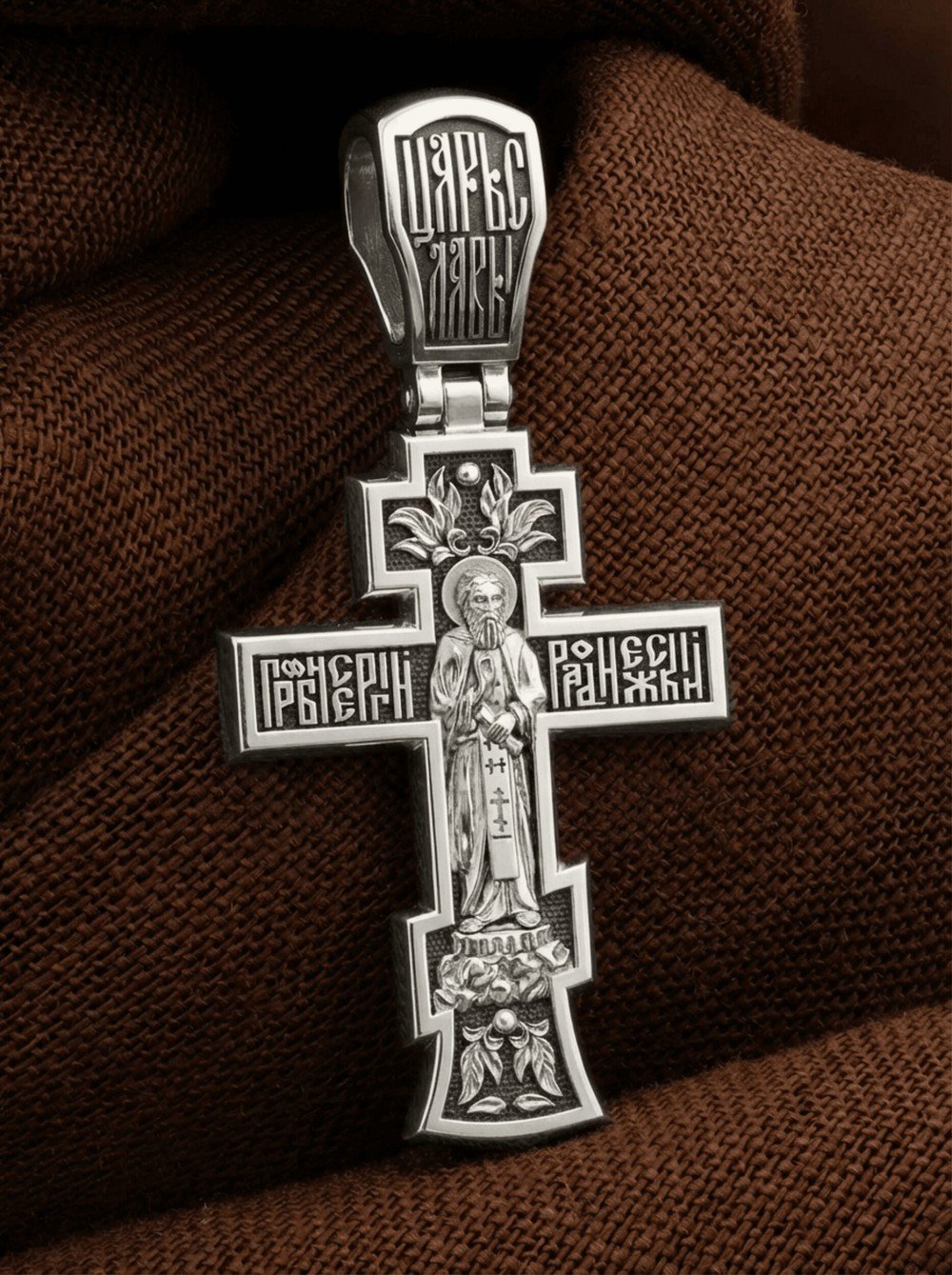 Крест из белого золота