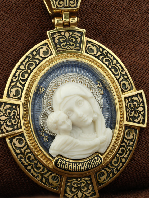 Образок из лимонного золота c эмалью и бивнем мамонта