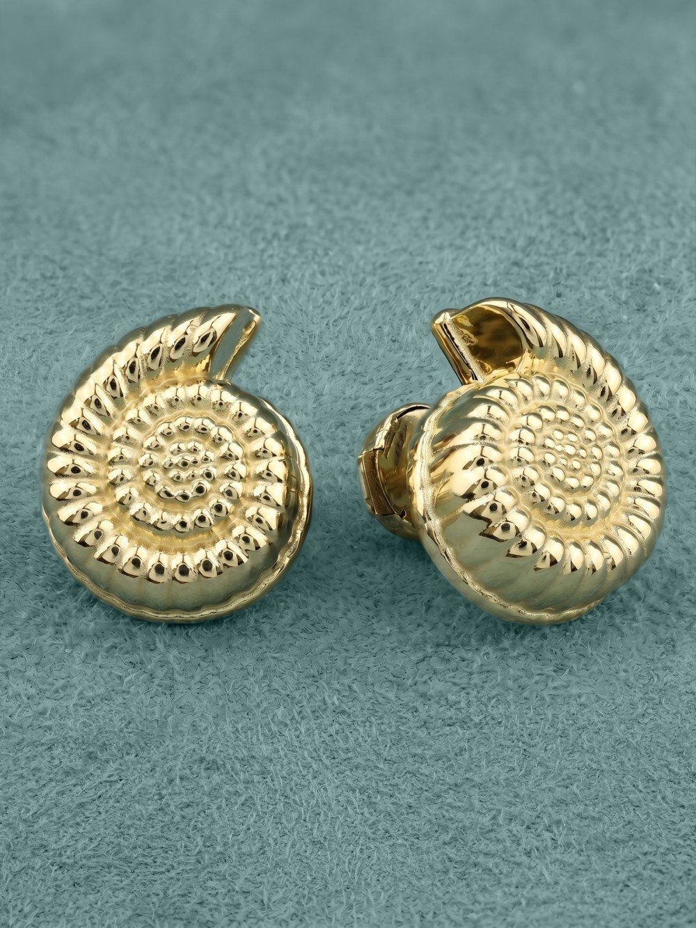 Серьги из лимонного золота