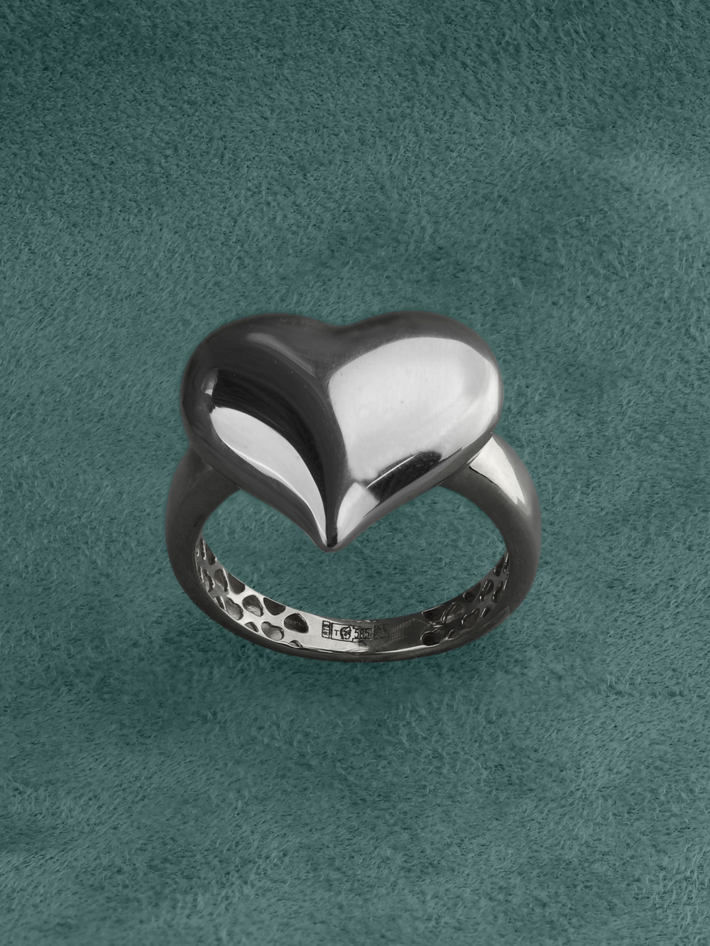 Кольцо из белого золота