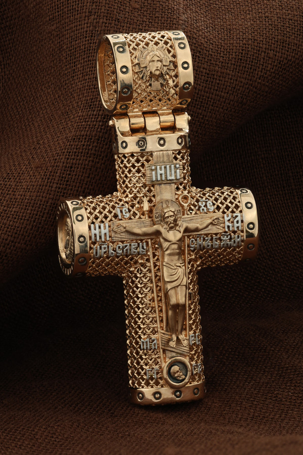 Крест из золота