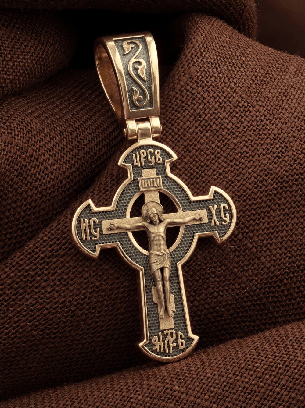 Крест из золота