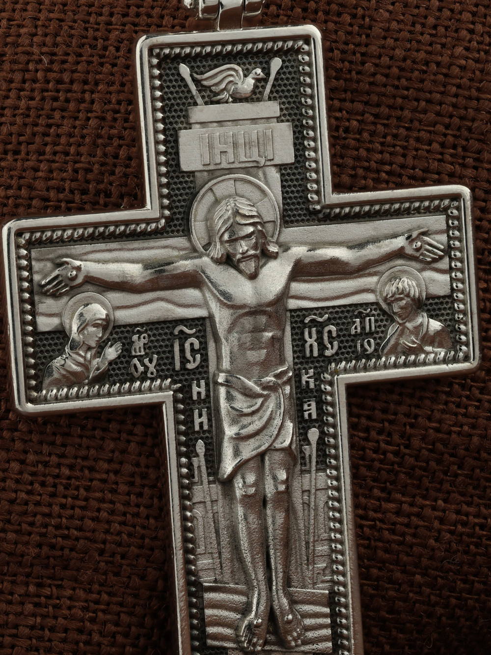 Крест из белого золота