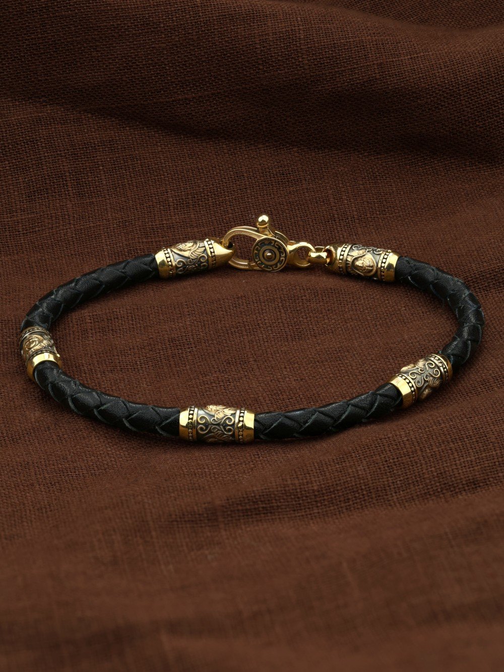 Браслет из лимонного золота c кожаным шнурком