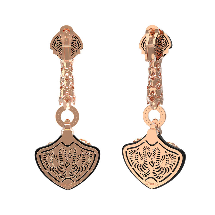 Серьги из золота c бриллиантами и ониксом