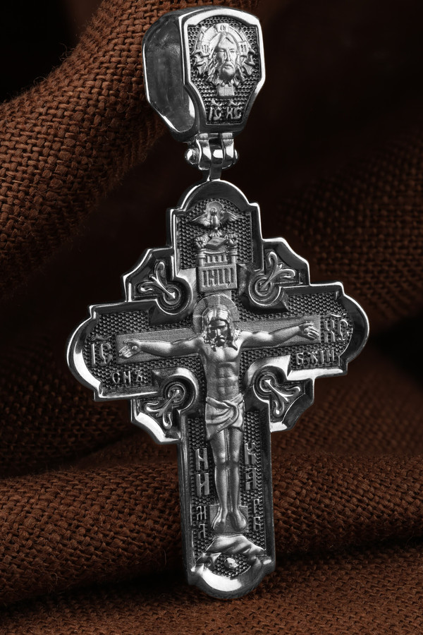 Крест из белого золота