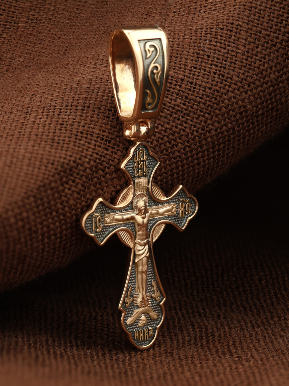 Крест из золота