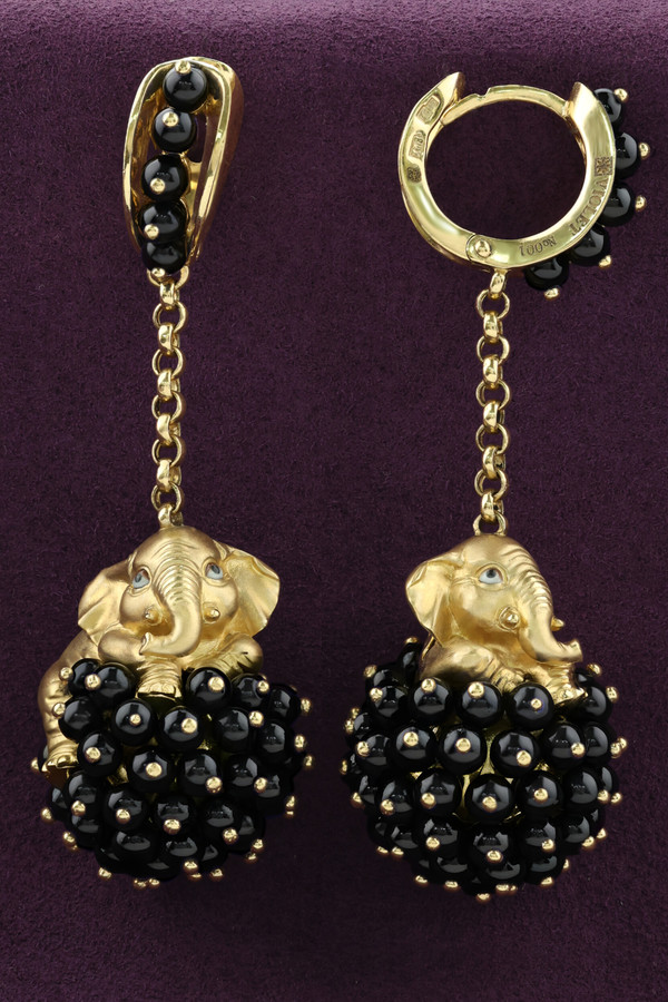 Серьги из лимонного золота c эмалью и ониксом