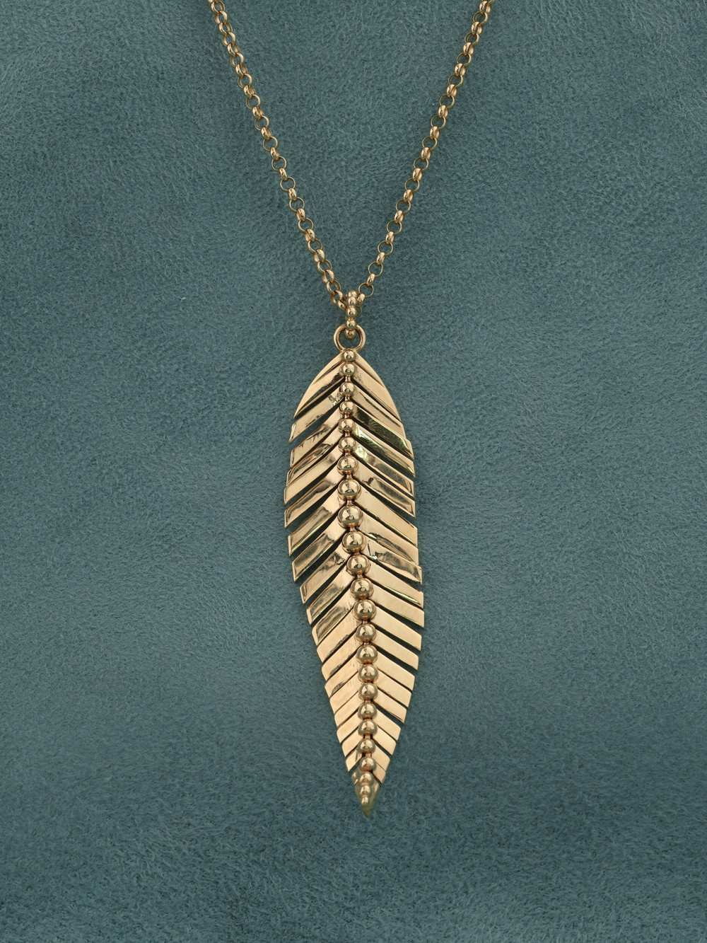 Колье из золота