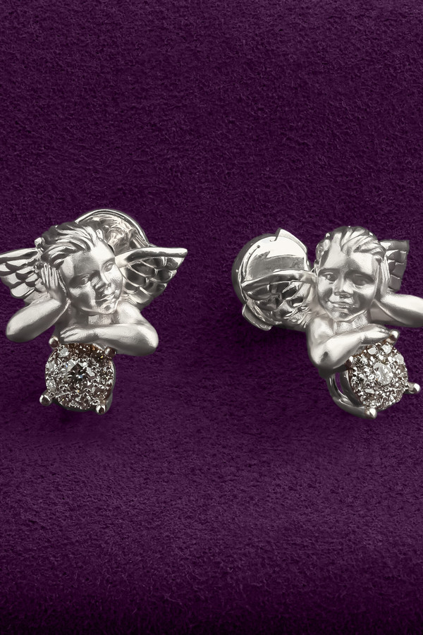 Серьги из белого золота c бриллиантами