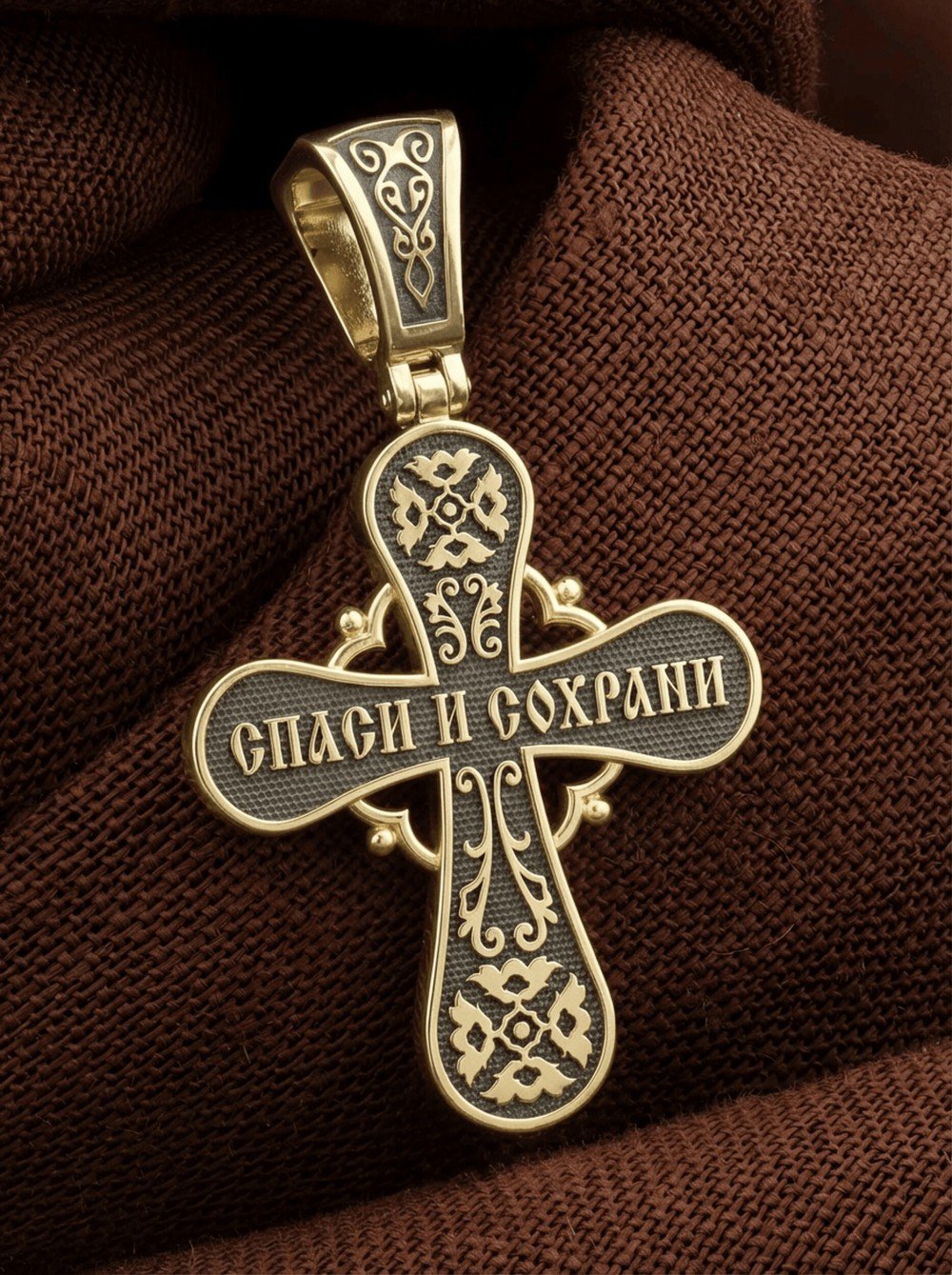 Крест из лимонного золота