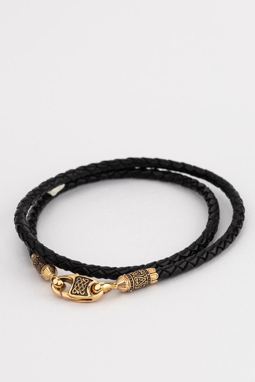 Гайтан из золота c кожаным шнурком