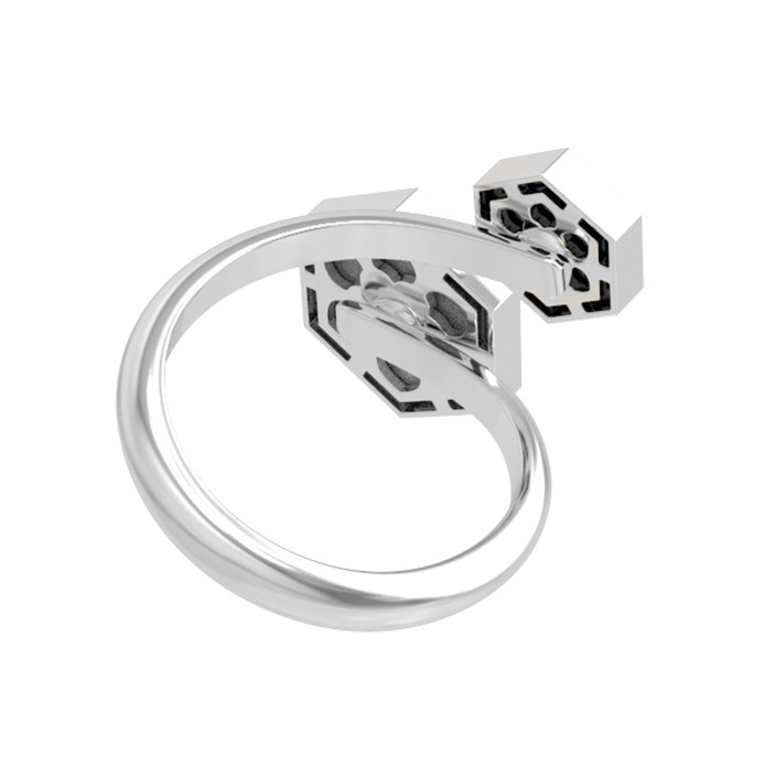 Кольцо из белого золота c ониксом и перламутром