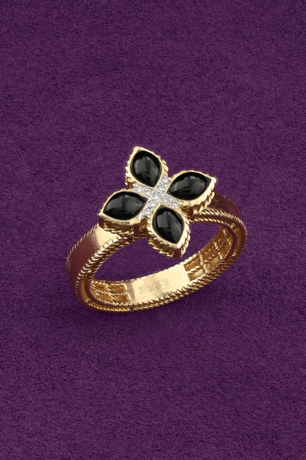 Кольцо из золота c бриллиантами и ониксом