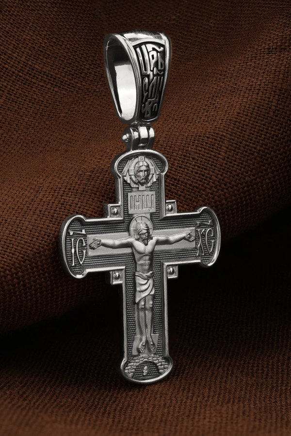 Крест из белого золота