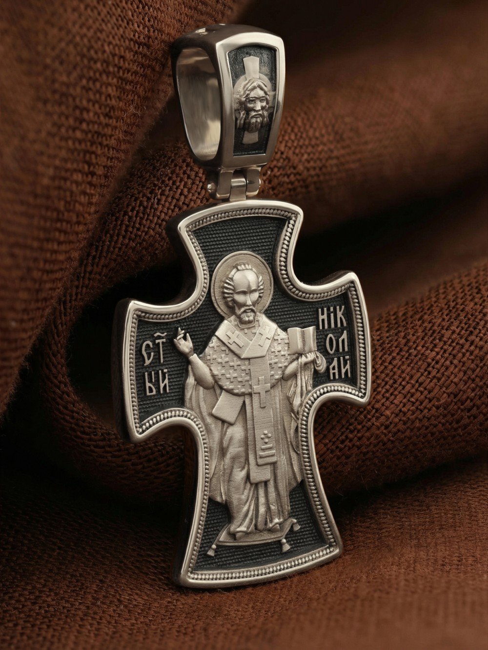 Крест из белого золота