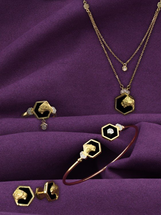 Колье из лимонного золота c бриллиантами и ониксом