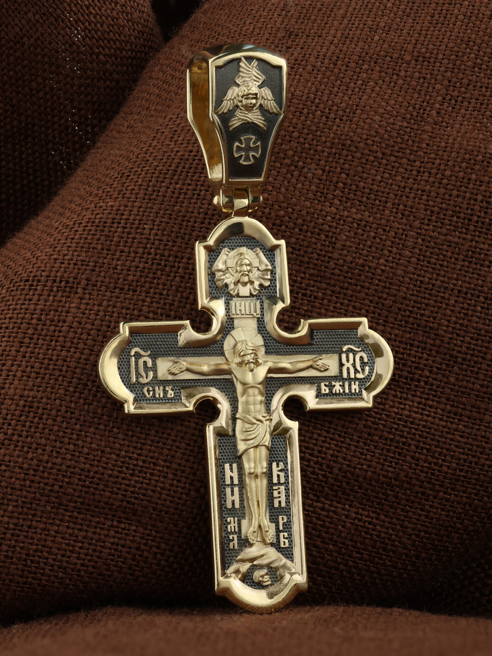 Крест из лимонного золота