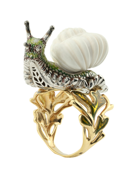 Кольцо из лимонного золота c эмалью и бивнем мамонта