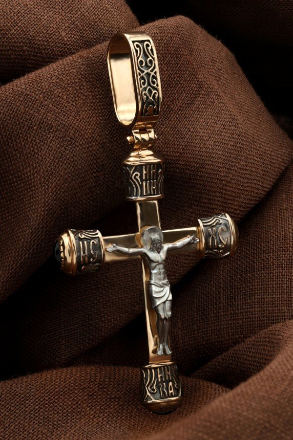 Крест из золота c ониксом