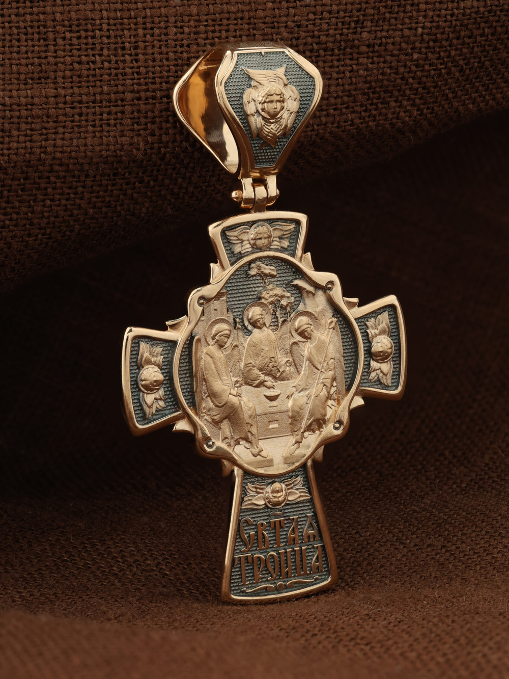 Крест из золота