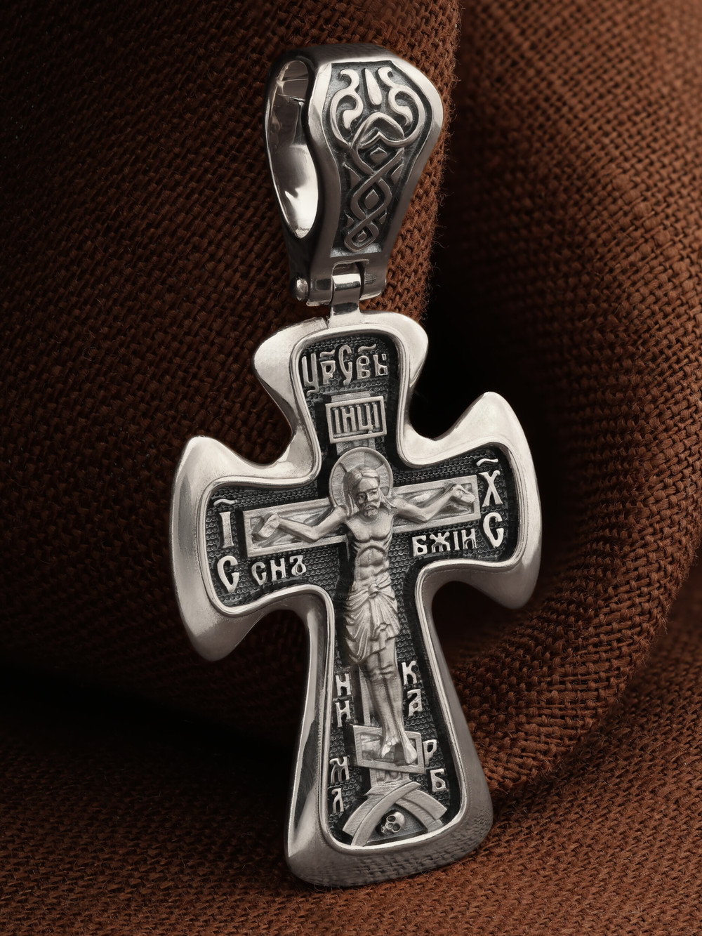 Крест из белого золота