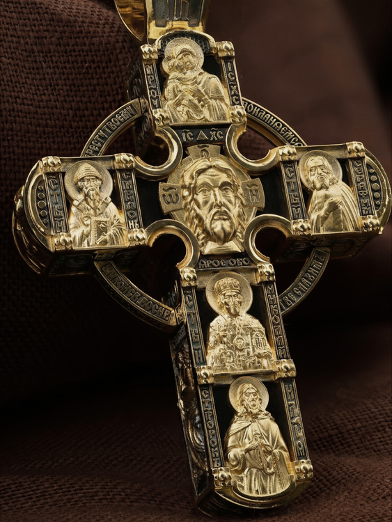 Крест из лимонного золота c эбеновым деревом