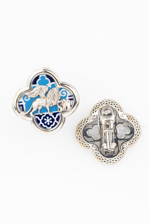 Серьги из белого золота c эмалью и перламутром