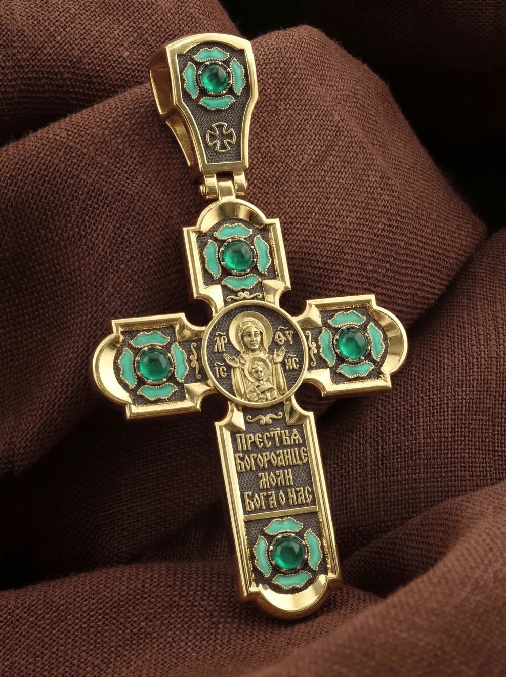 Крест из лимонного золота c эмалью и хризопразом